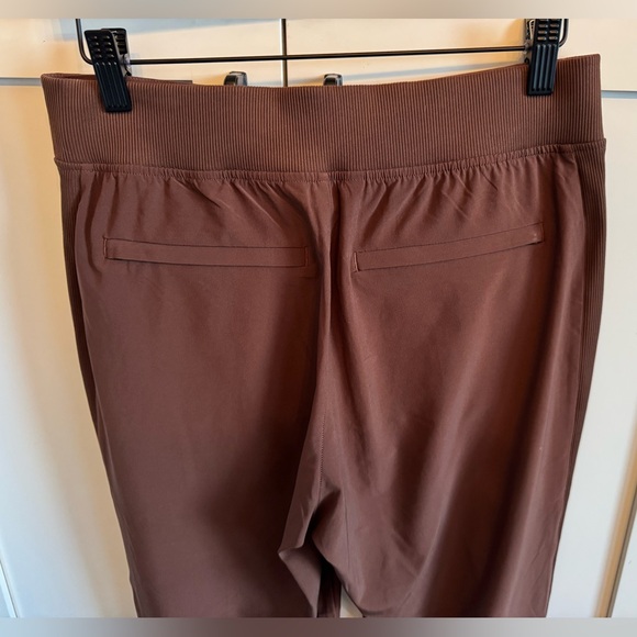 Athleta Brooklyn Ankle Pant size 4, brown - Picture 4 of 7